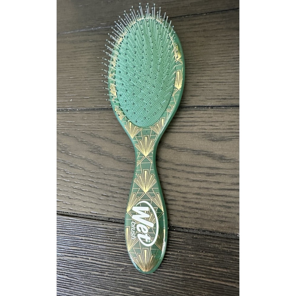 Wet Brush Wicked Emerald City Ozmopolitan Detangler Brush + satin scrunchie NIB - Picture 4 of 9